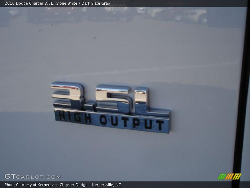 Stone White / Dark Slate Gray 2010 Dodge Charger 3.5L