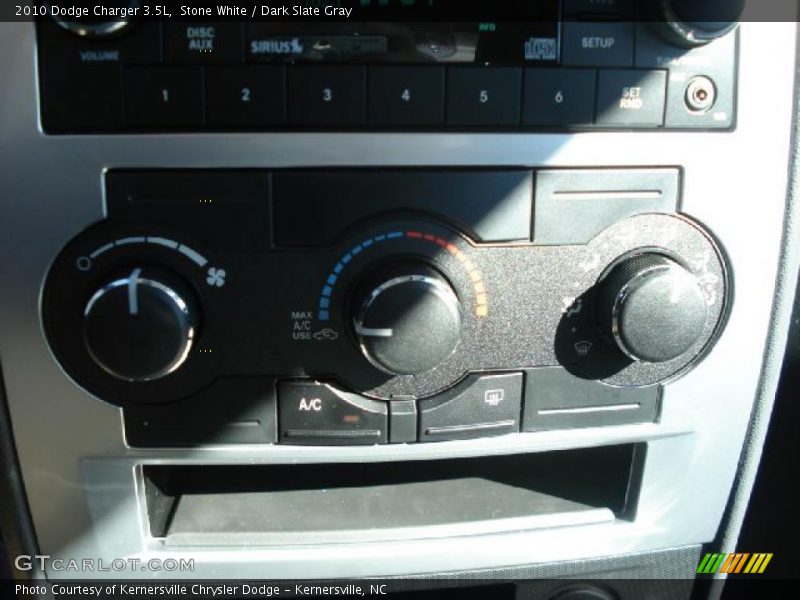 Stone White / Dark Slate Gray 2010 Dodge Charger 3.5L