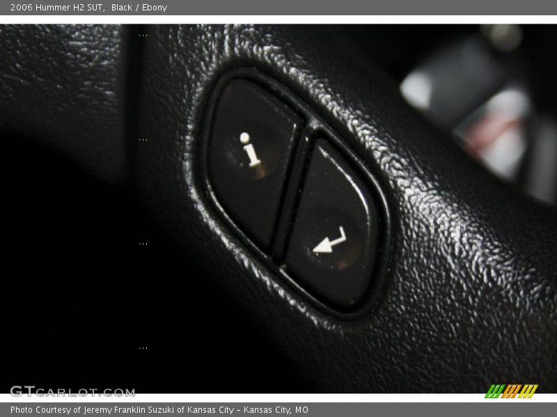 Black / Ebony 2006 Hummer H2 SUT