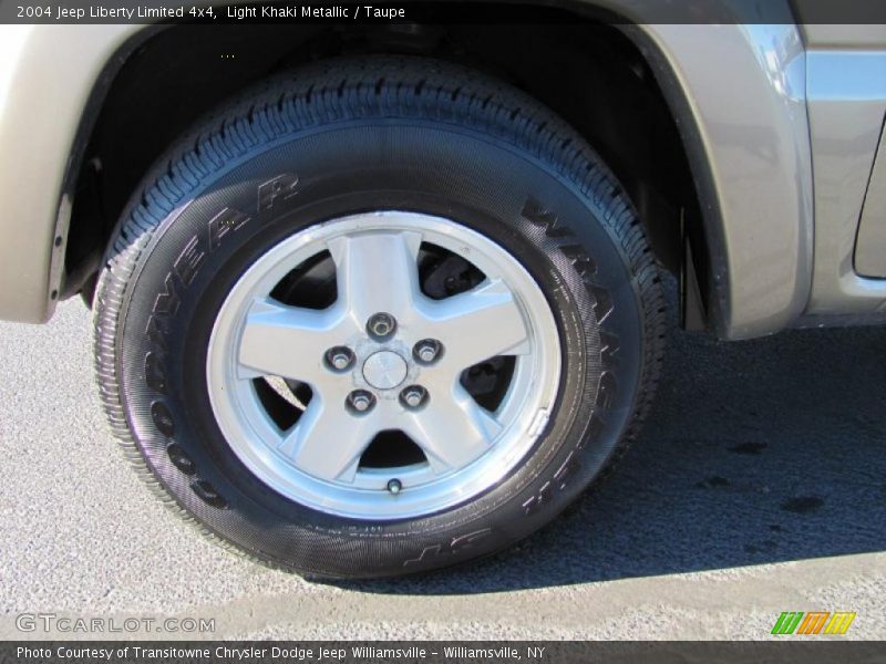 Light Khaki Metallic / Taupe 2004 Jeep Liberty Limited 4x4