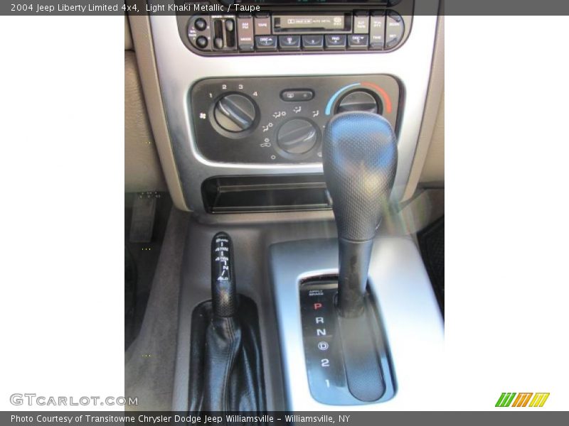 Light Khaki Metallic / Taupe 2004 Jeep Liberty Limited 4x4
