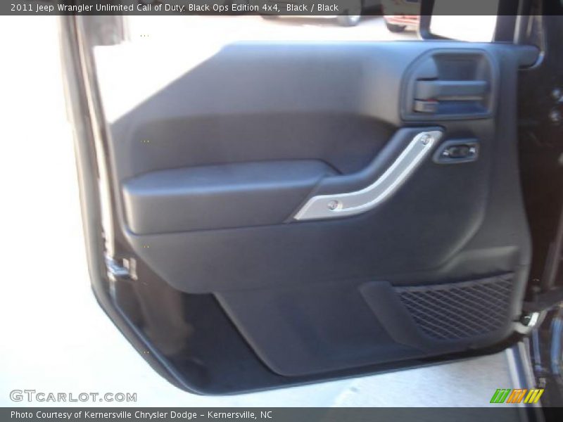 Black / Black 2011 Jeep Wrangler Unlimited Call of Duty: Black Ops Edition 4x4