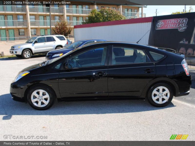 Black / Ivory/Brown 2005 Toyota Prius Hybrid