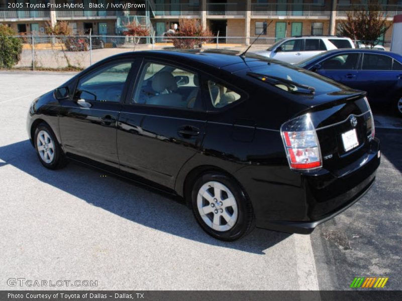 Black / Ivory/Brown 2005 Toyota Prius Hybrid