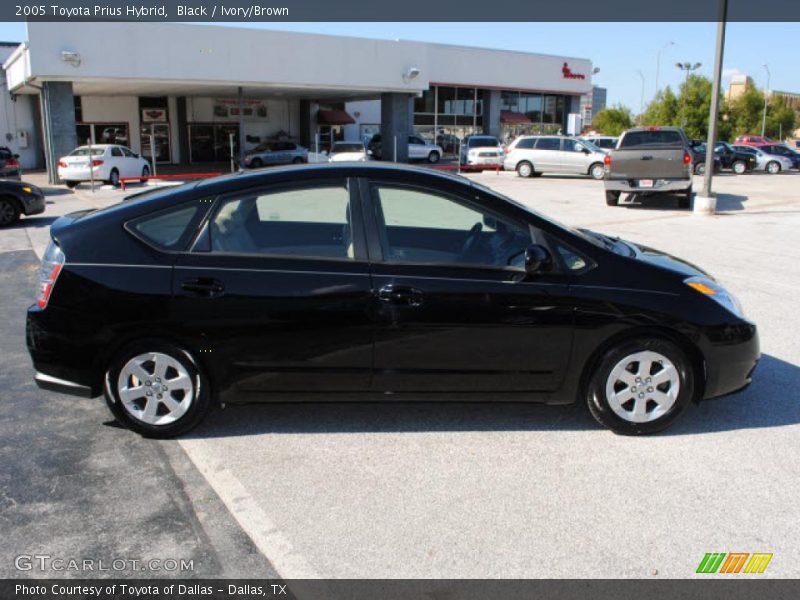 Black / Ivory/Brown 2005 Toyota Prius Hybrid