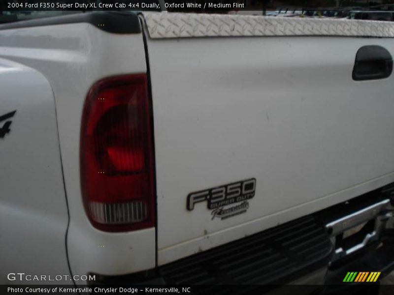 Oxford White / Medium Flint 2004 Ford F350 Super Duty XL Crew Cab 4x4 Dually