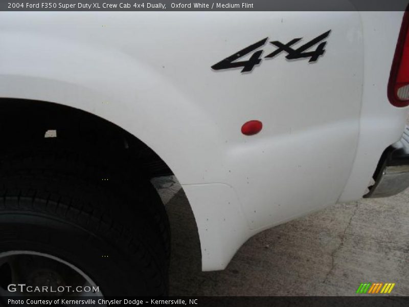 Oxford White / Medium Flint 2004 Ford F350 Super Duty XL Crew Cab 4x4 Dually