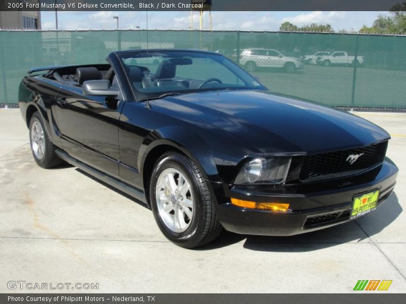 Black / Dark Charcoal 2005 Ford Mustang V6 Deluxe Convertible