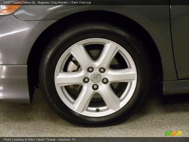Magnetic Gray Metallic / Dark Charcoal 2007 Toyota Camry SE