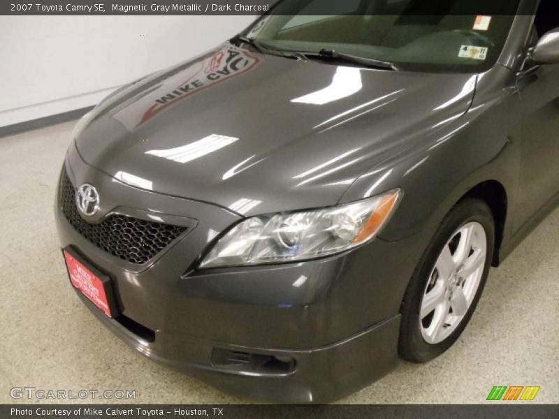Magnetic Gray Metallic / Dark Charcoal 2007 Toyota Camry SE