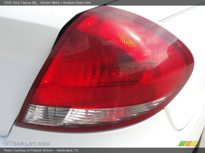Vibrant White / Medium/Dark Flint 2005 Ford Taurus SEL