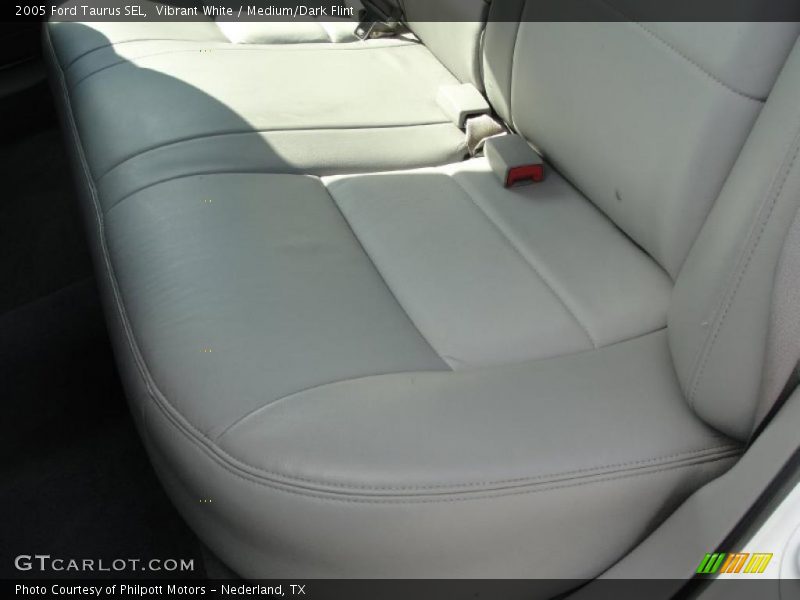 Vibrant White / Medium/Dark Flint 2005 Ford Taurus SEL