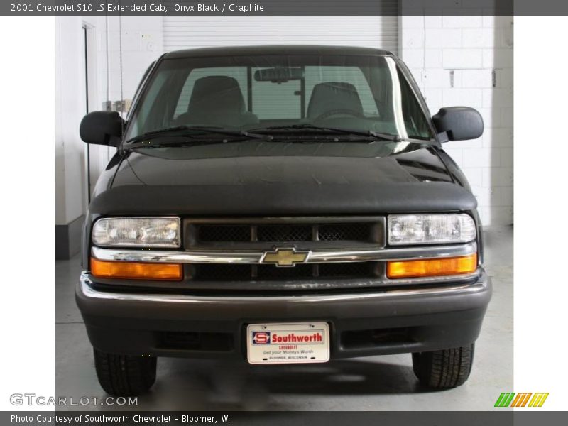 Onyx Black / Graphite 2001 Chevrolet S10 LS Extended Cab