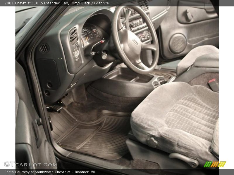 Onyx Black / Graphite 2001 Chevrolet S10 LS Extended Cab