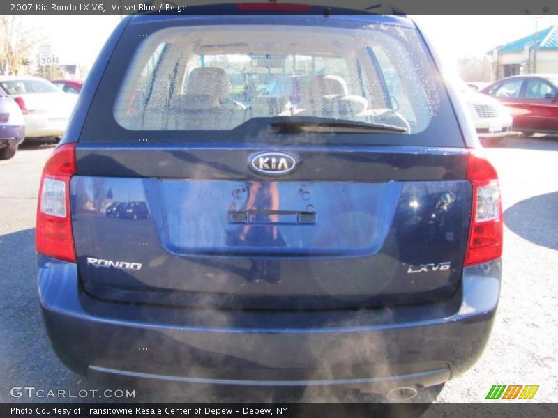 Velvet Blue / Beige 2007 Kia Rondo LX V6
