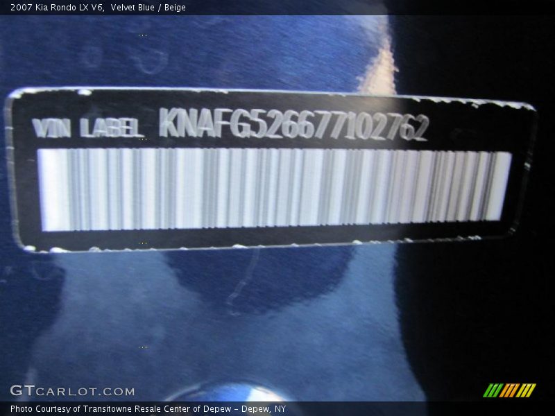 Velvet Blue / Beige 2007 Kia Rondo LX V6