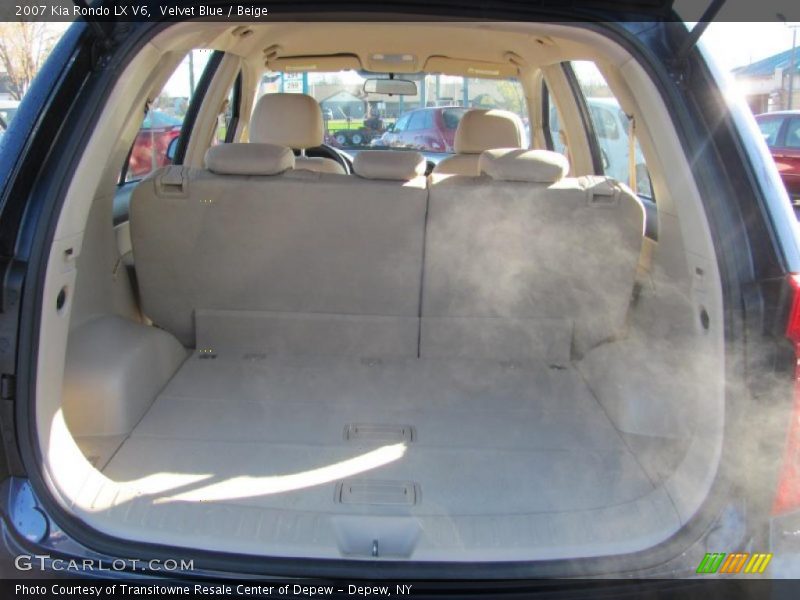 Velvet Blue / Beige 2007 Kia Rondo LX V6