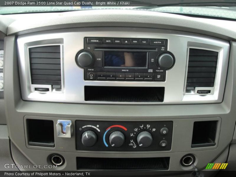 Controls of 2007 Ram 3500 Lone Star Quad Cab Dually