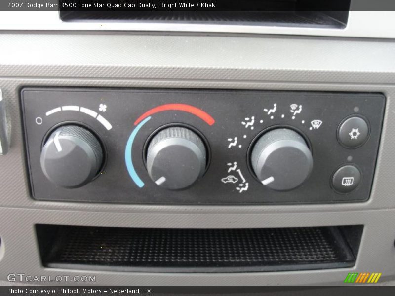 Controls of 2007 Ram 3500 Lone Star Quad Cab Dually