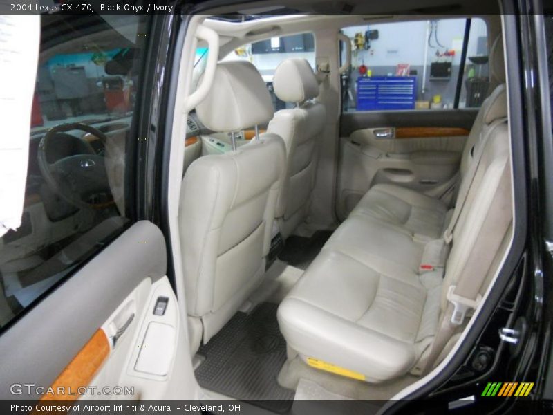 Black Onyx / Ivory 2004 Lexus GX 470