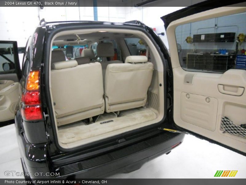 Black Onyx / Ivory 2004 Lexus GX 470