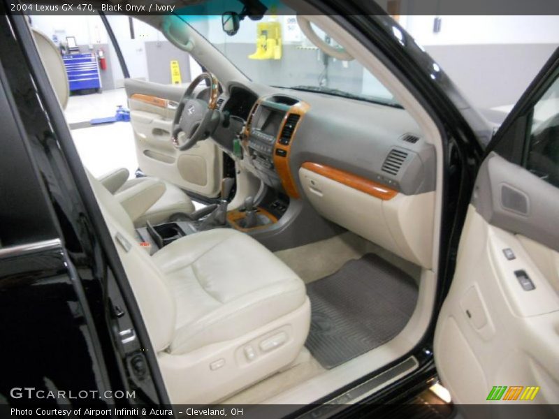 Black Onyx / Ivory 2004 Lexus GX 470
