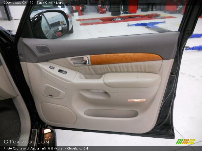 Black Onyx / Ivory 2004 Lexus GX 470