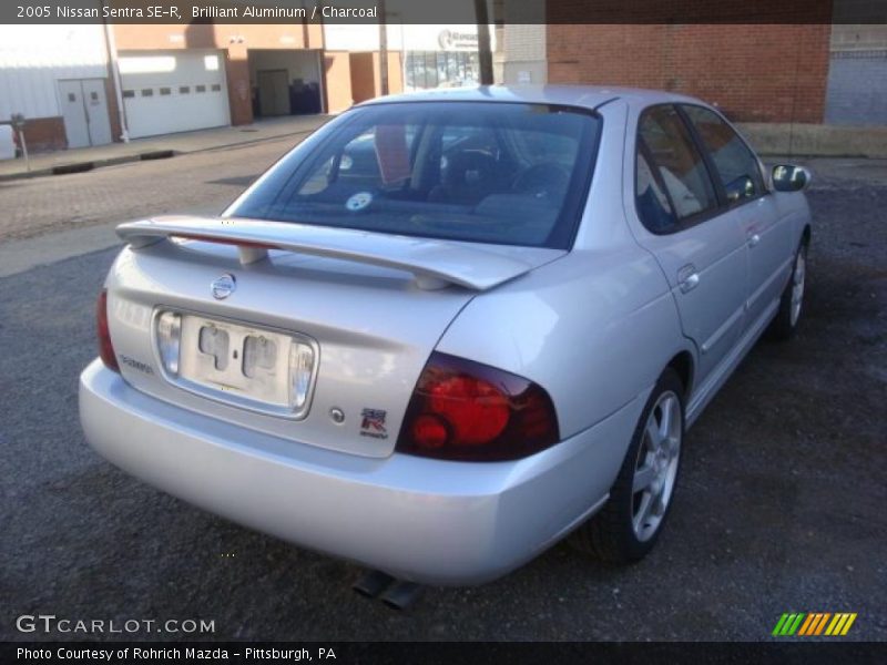 Brilliant Aluminum / Charcoal 2005 Nissan Sentra SE-R