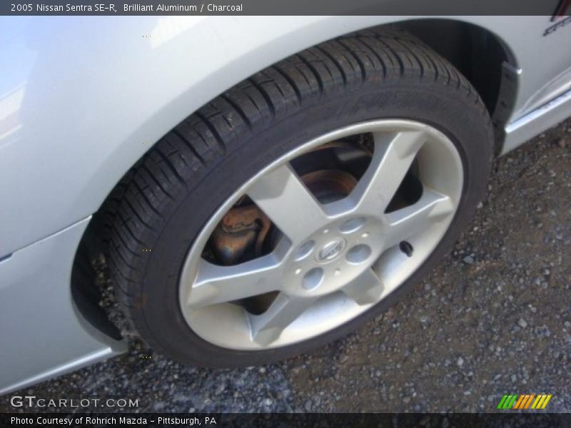 Brilliant Aluminum / Charcoal 2005 Nissan Sentra SE-R