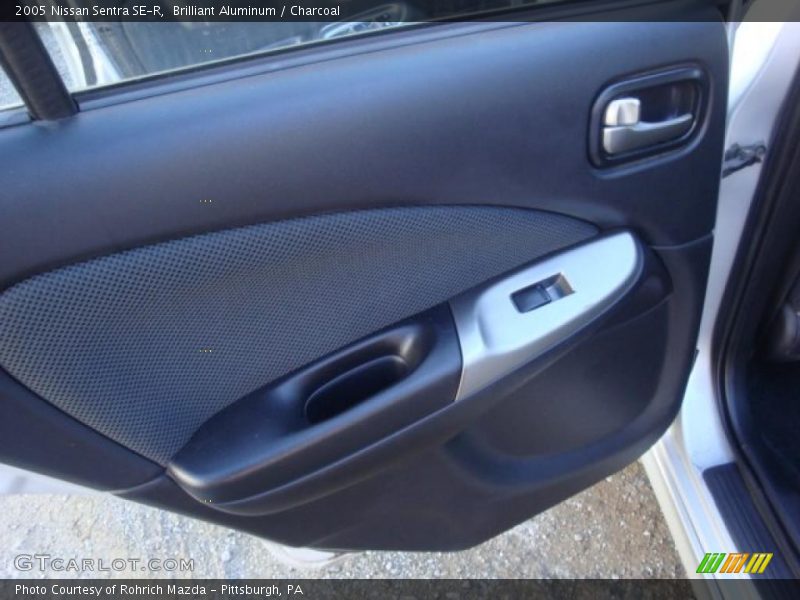 Brilliant Aluminum / Charcoal 2005 Nissan Sentra SE-R