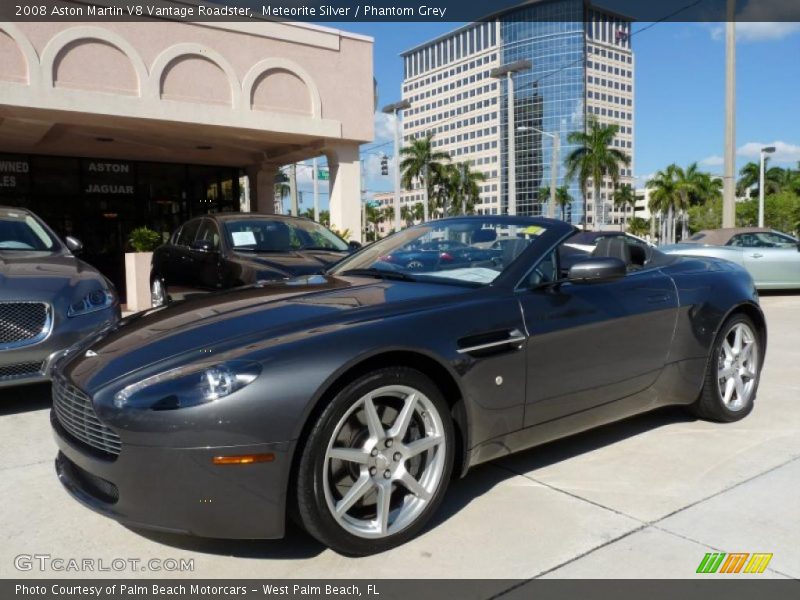 Front 3/4 View of 2008 V8 Vantage Roadster