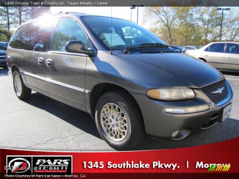 Taupe Metallic / Camel 1998 Chrysler Town & Country LXi