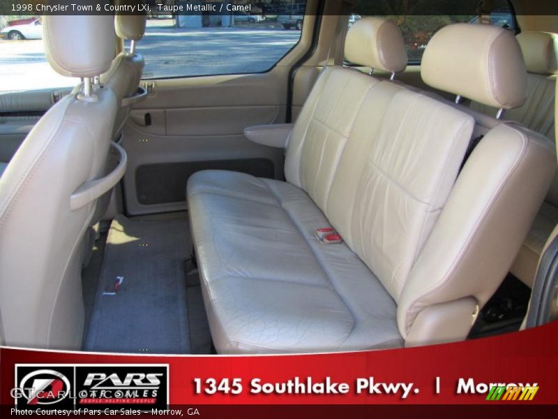 Taupe Metallic / Camel 1998 Chrysler Town & Country LXi