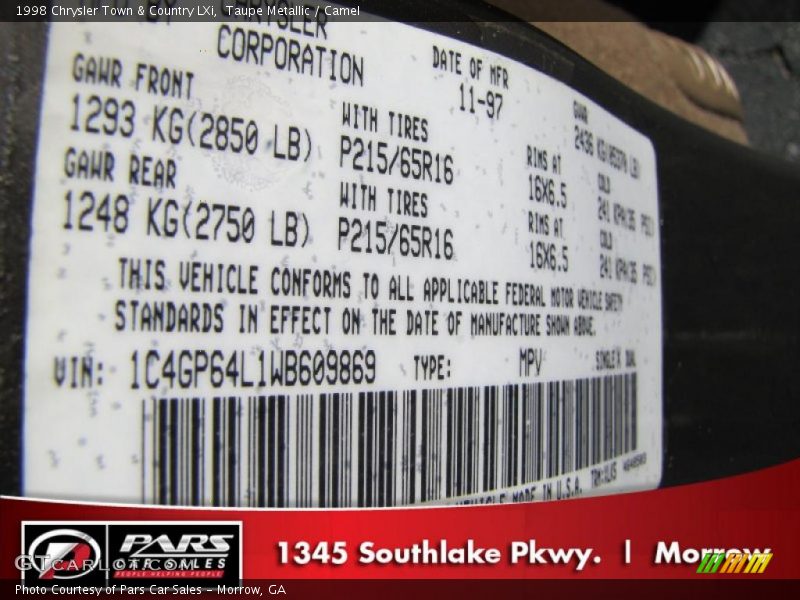 Taupe Metallic / Camel 1998 Chrysler Town & Country LXi
