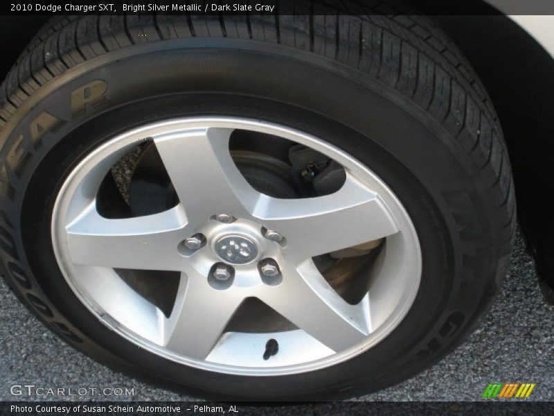Bright Silver Metallic / Dark Slate Gray 2010 Dodge Charger SXT