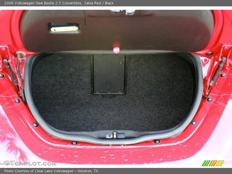  2006 New Beetle 2.5 Convertible Trunk