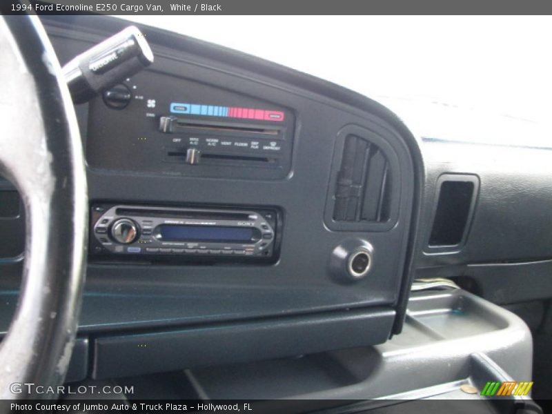 White / Black 1994 Ford Econoline E250 Cargo Van