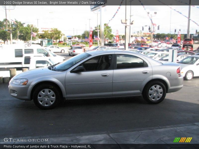 Bright Silver Metallic / Dark Slate Gray 2002 Dodge Stratus SE Sedan