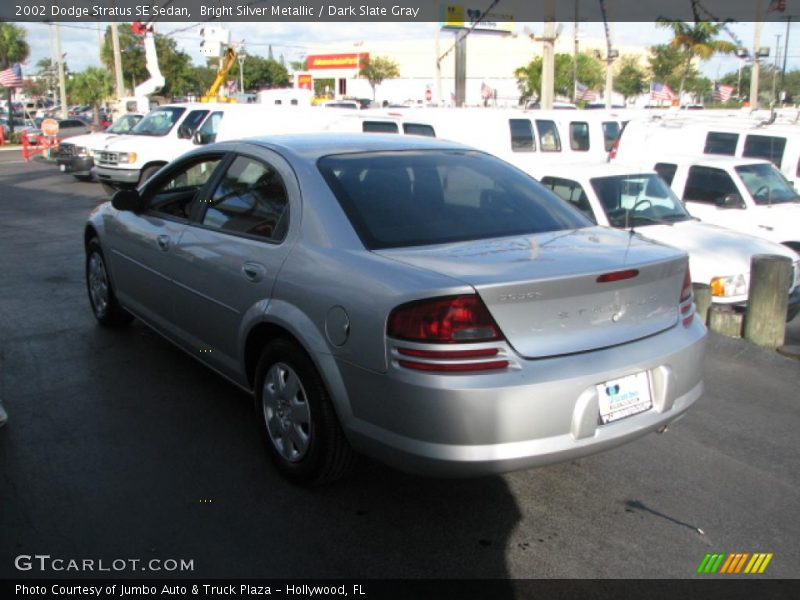 Bright Silver Metallic / Dark Slate Gray 2002 Dodge Stratus SE Sedan