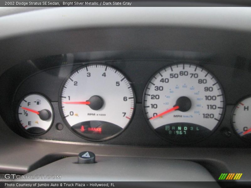 Bright Silver Metallic / Dark Slate Gray 2002 Dodge Stratus SE Sedan