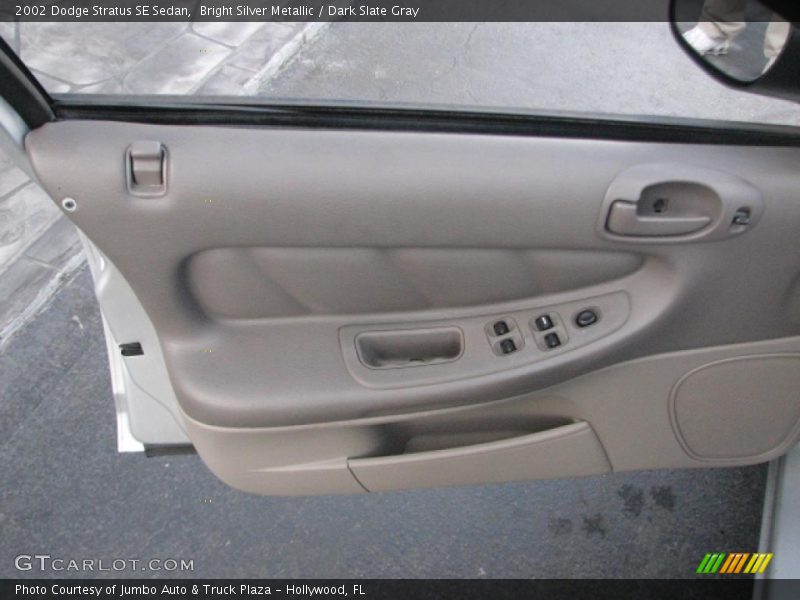 Bright Silver Metallic / Dark Slate Gray 2002 Dodge Stratus SE Sedan