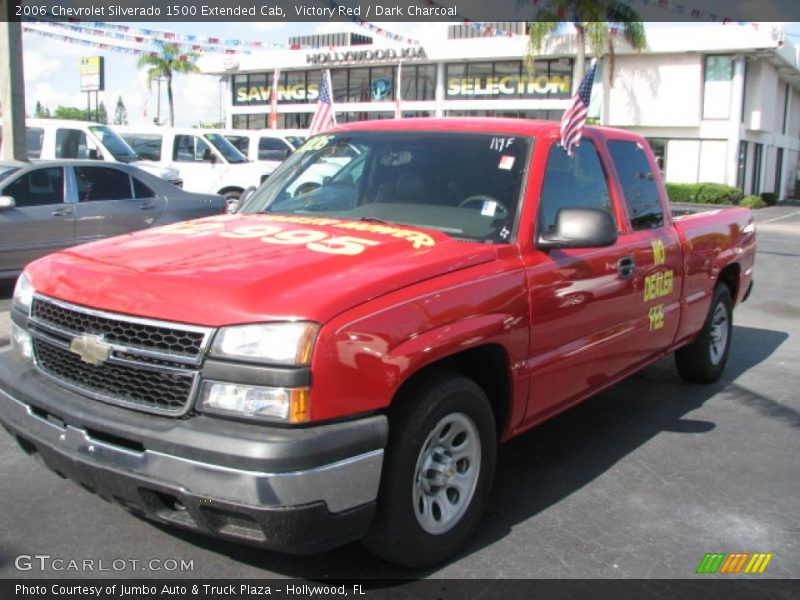 Victory Red / Dark Charcoal 2006 Chevrolet Silverado 1500 Extended Cab
