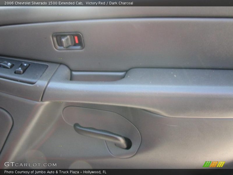 Victory Red / Dark Charcoal 2006 Chevrolet Silverado 1500 Extended Cab