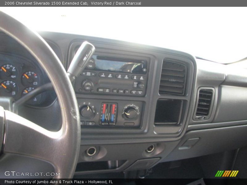 Victory Red / Dark Charcoal 2006 Chevrolet Silverado 1500 Extended Cab