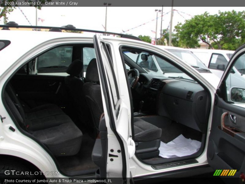 Clear White / Gray 2003 Kia Sorento EX