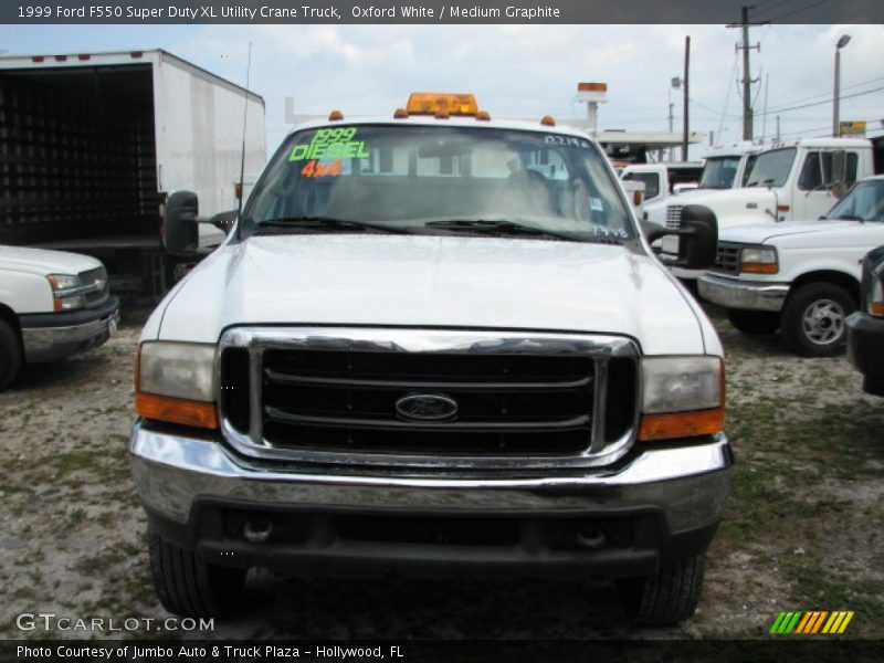 Oxford White / Medium Graphite 1999 Ford F550 Super Duty XL Utility Crane Truck