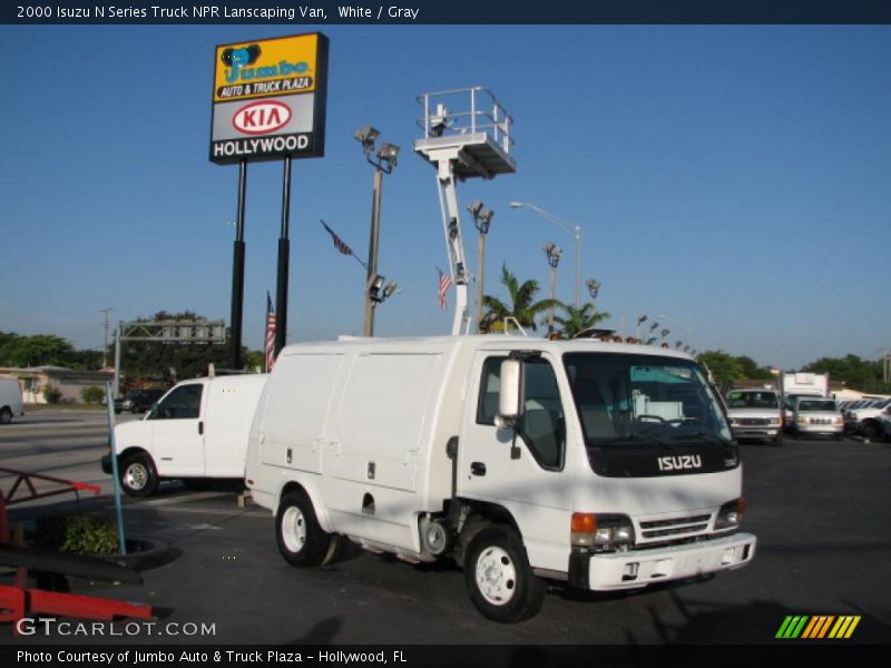 White / Gray 2000 Isuzu N Series Truck NPR Lanscaping Van