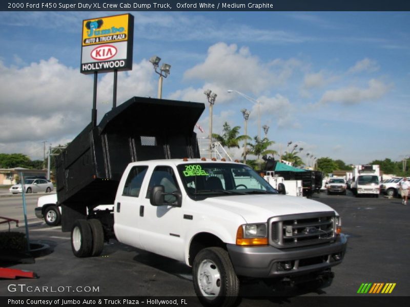 Oxford White / Medium Graphite 2000 Ford F450 Super Duty XL Crew Cab Dump Truck