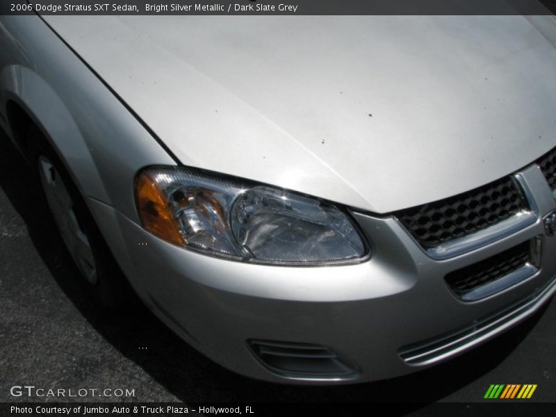 Bright Silver Metallic / Dark Slate Grey 2006 Dodge Stratus SXT Sedan