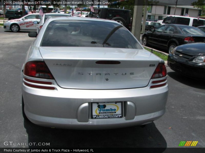 Bright Silver Metallic / Dark Slate Grey 2006 Dodge Stratus SXT Sedan